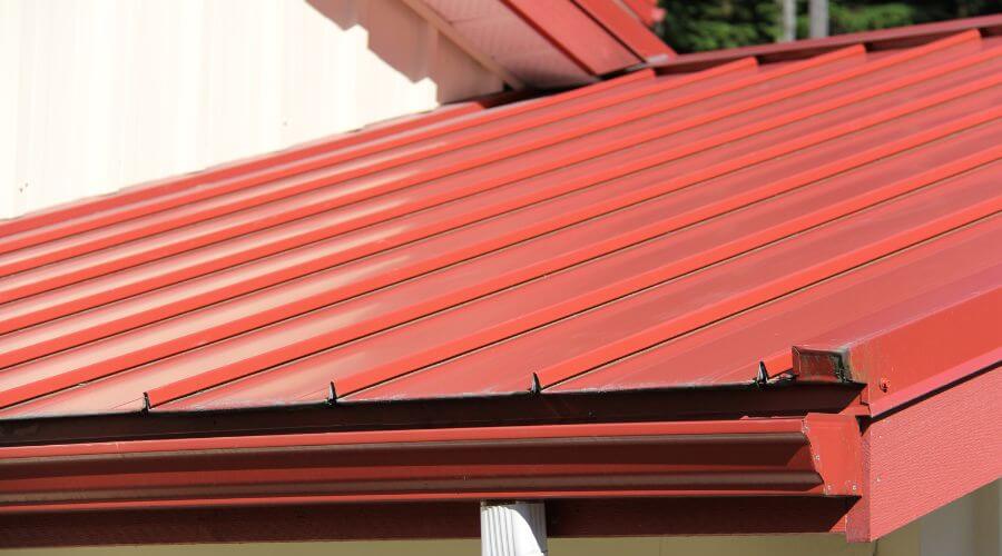 Professional gutter cleaning in Pineville, NC